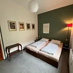 Geraeumiges 2-Raum-Apartment Mit Loggia