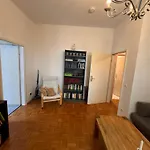 Geraeumiges 2-Raum-Apartment Mit Loggia