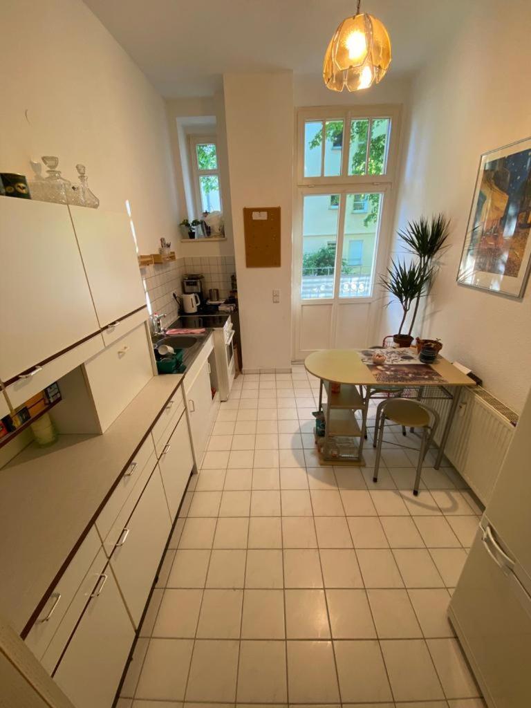 Apartment Geraeumiges 2-raum-apartment Mit Loggia Leipzig